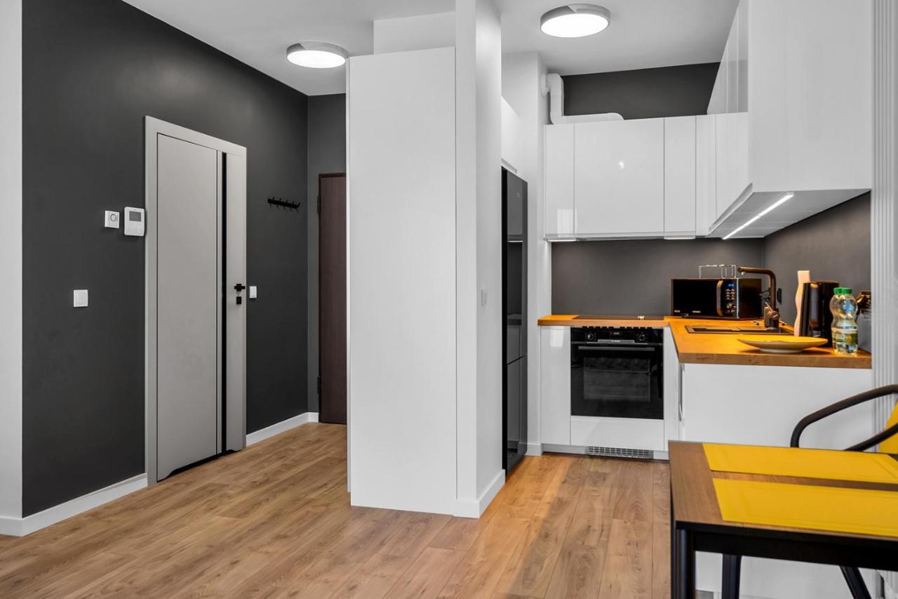 Lotnisko Chopina Modern Studio Varşova Dış mekan fotoğraf
