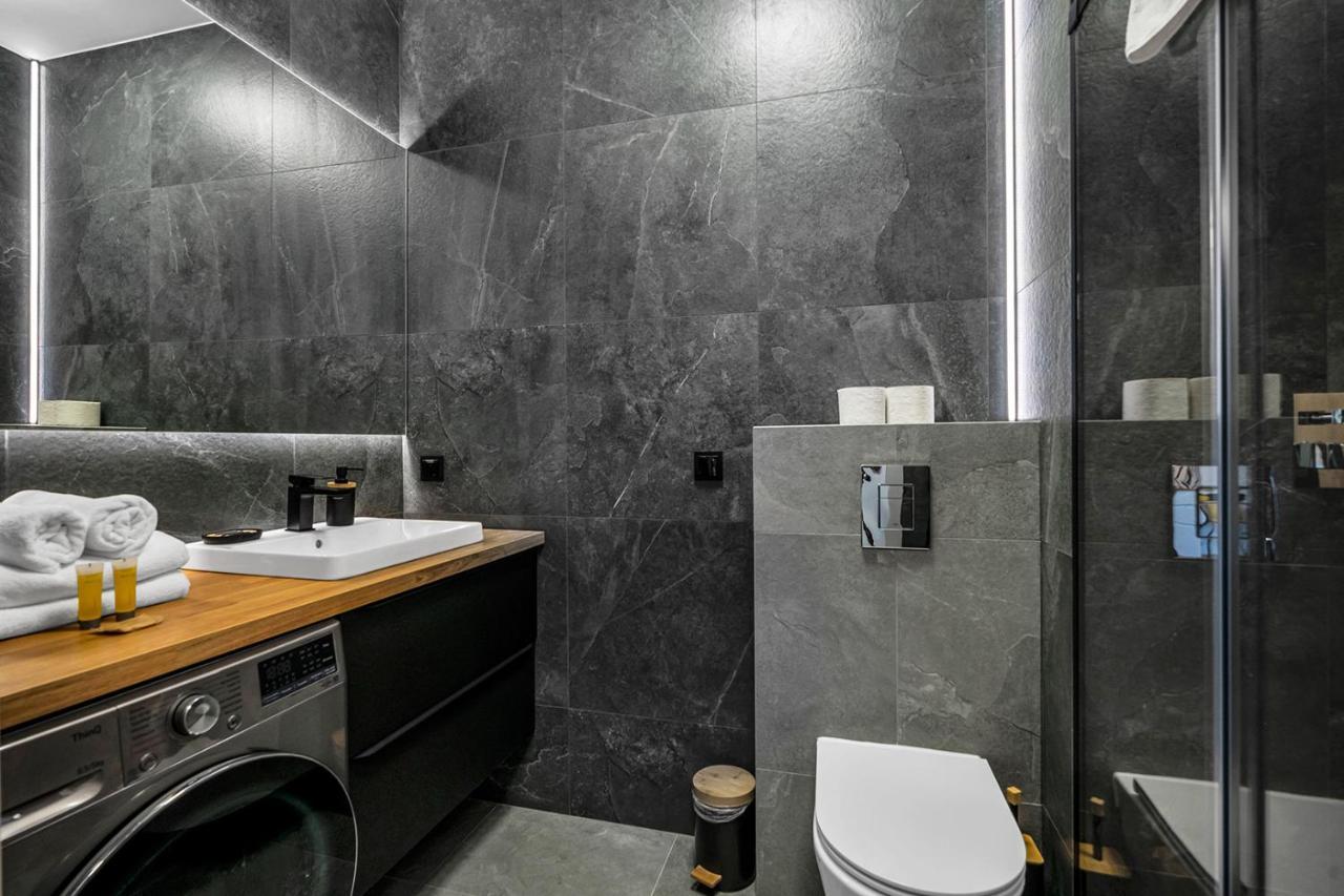 Lotnisko Chopina Modern Studio Varşova Dış mekan fotoğraf